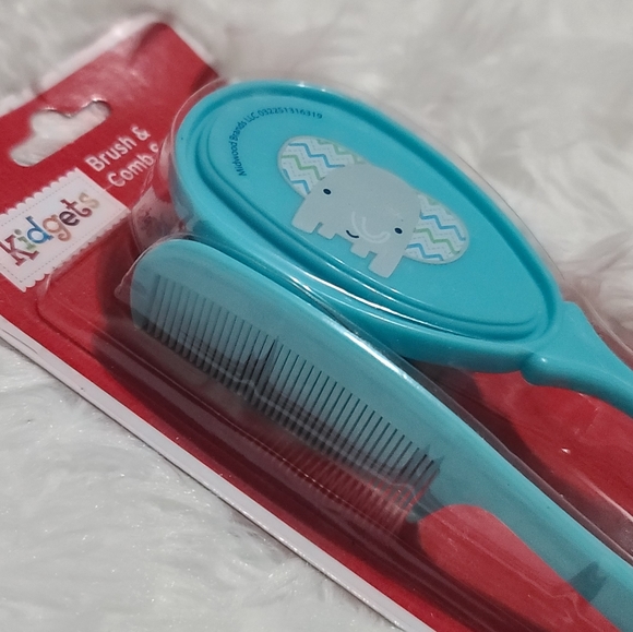 Kidgets Kids Blue Elaphant Brush Set (NWT) - Picture 2 of 6